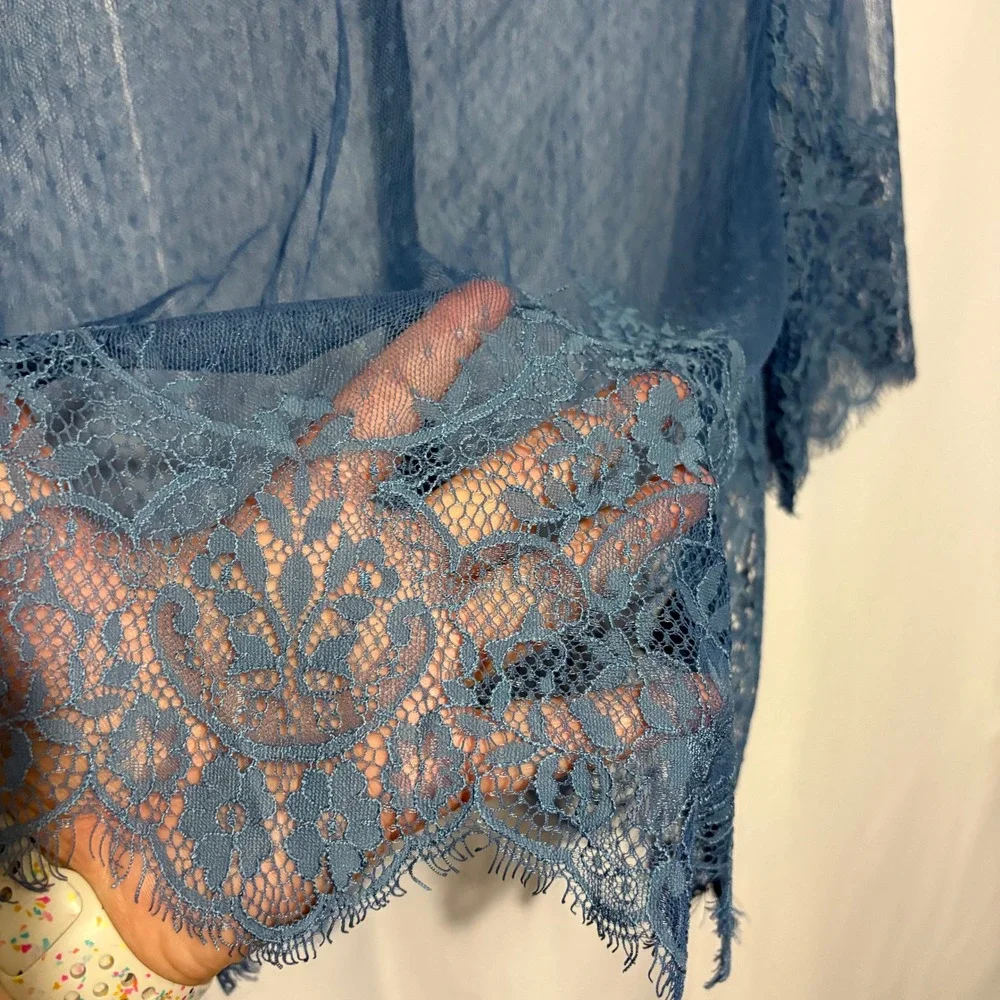 HM Loves Coachella Blue Lace Sheer Crop Top Button Back Size 6 Boho Festival